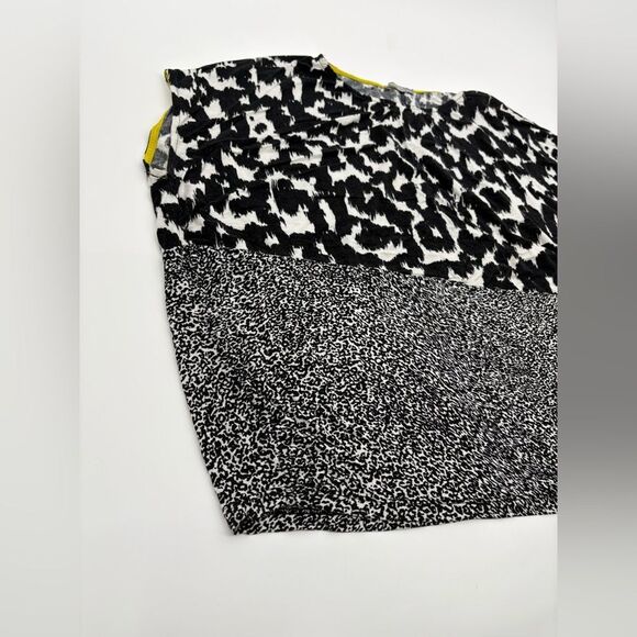 Zara | Black and White Patterned Women's Top - Picture 3 of 5